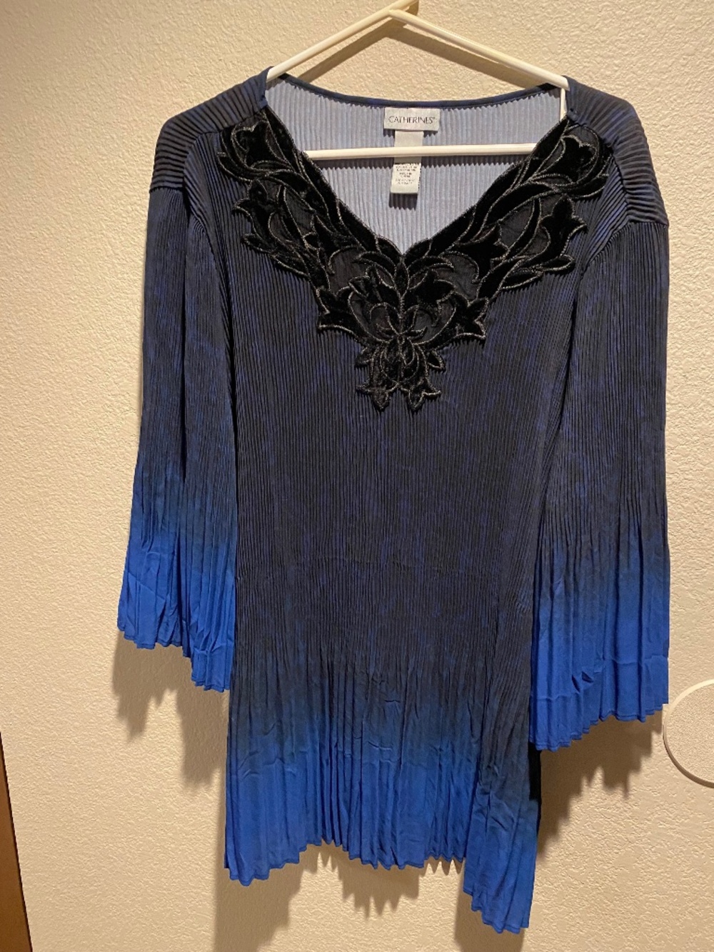 Broom Pleated Top